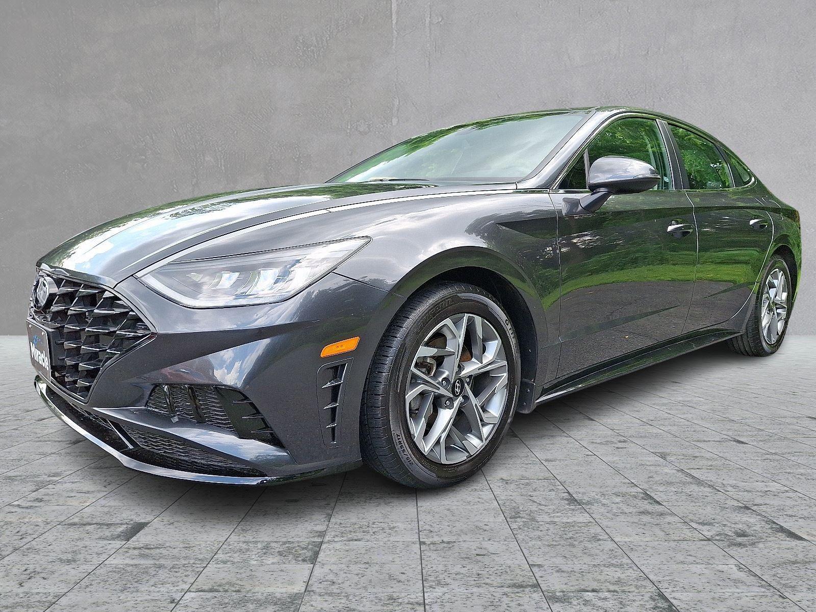 2022 Hyundai Sonata SEL photo 3