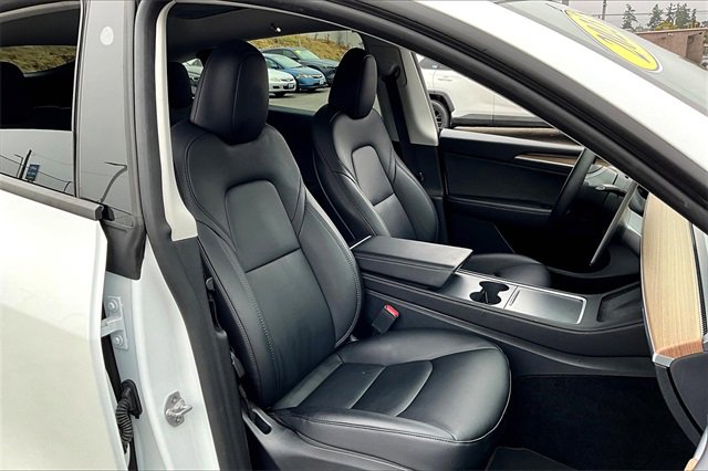 2023 Tesla Model Y Long Range photo 7