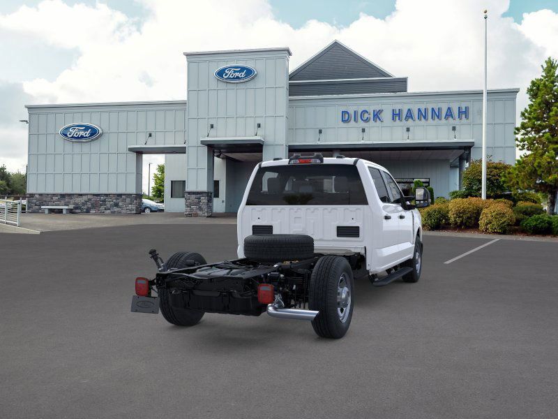 2026 Ford F-350 photo 8