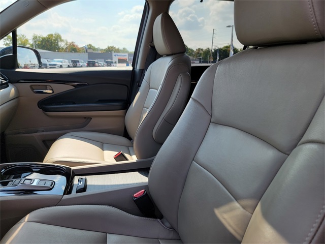 2022 Honda Pilot Touring photo 11