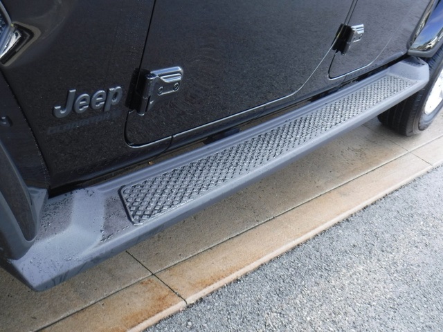 2023 Jeep Gladiator Sport photo 4