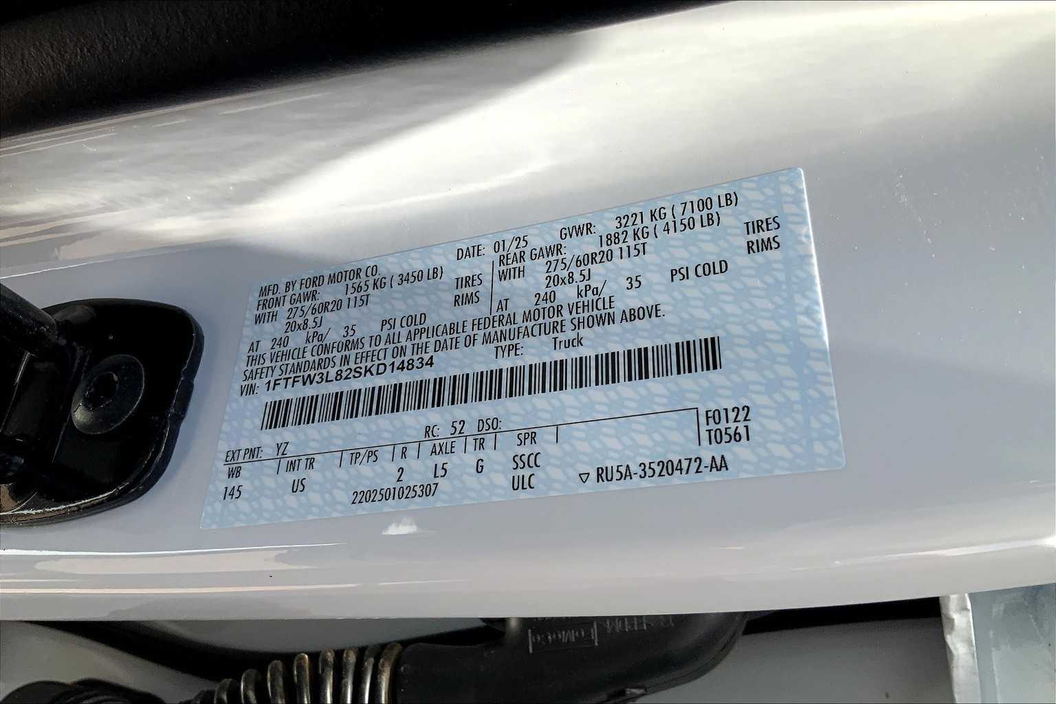 2025 Ford F-150 XLT photo 16