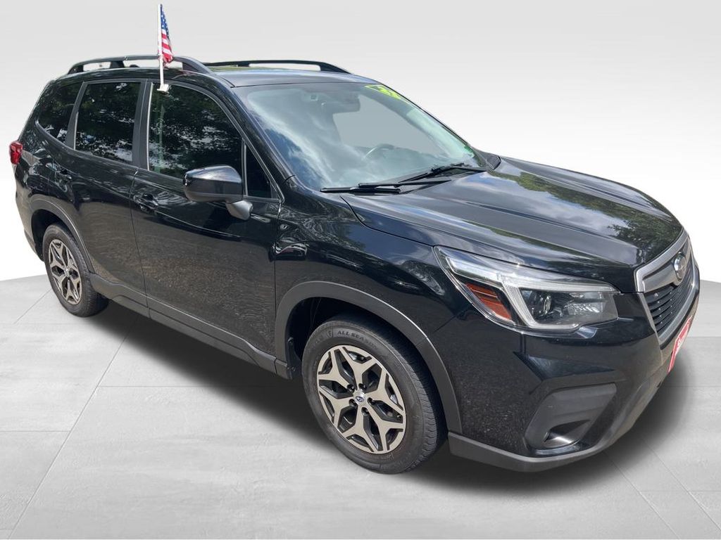 2021 Subaru Forester Premium photo 9