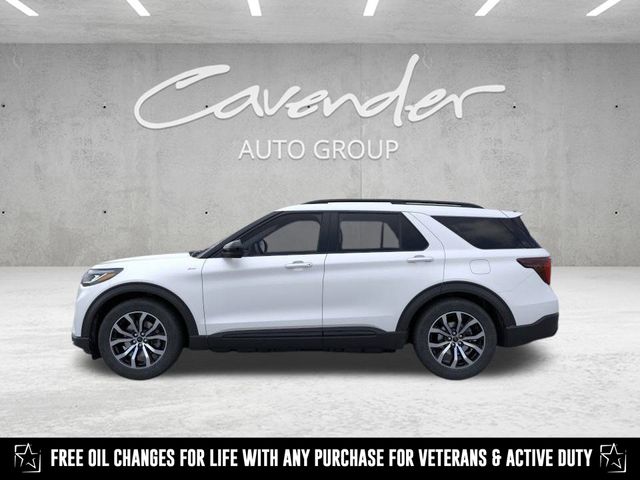 2025 Ford Explorer ST-Line photo 3