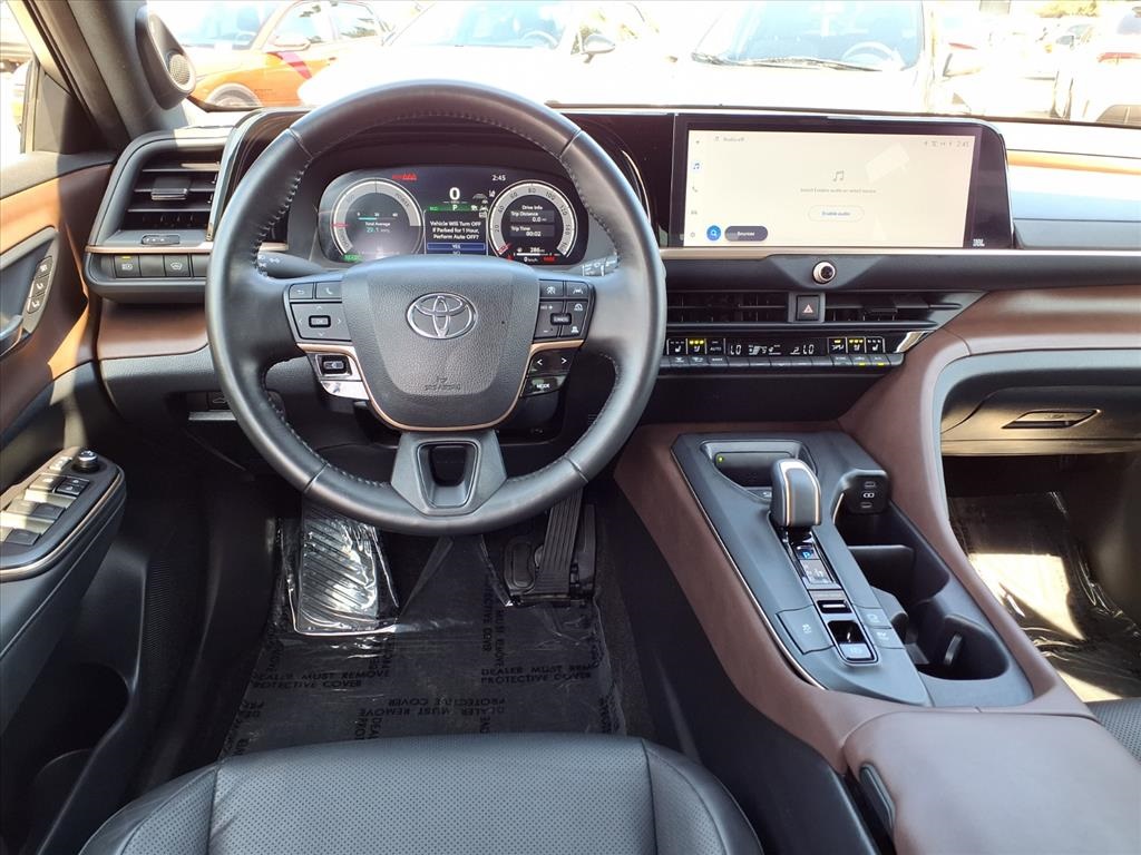 2023 Toyota Crown Limited photo 12