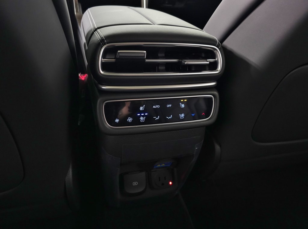 2026 Genesis GV70 2.5T Sport Prestige photo 28