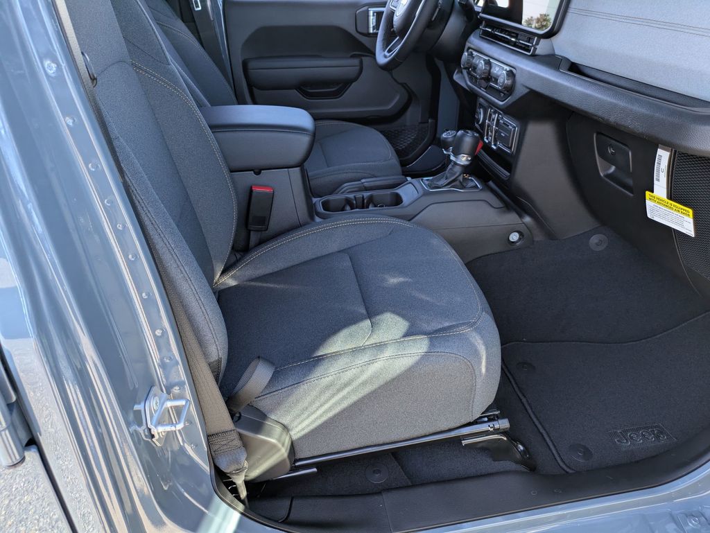 2025 Jeep Wrangler Sport S photo 24