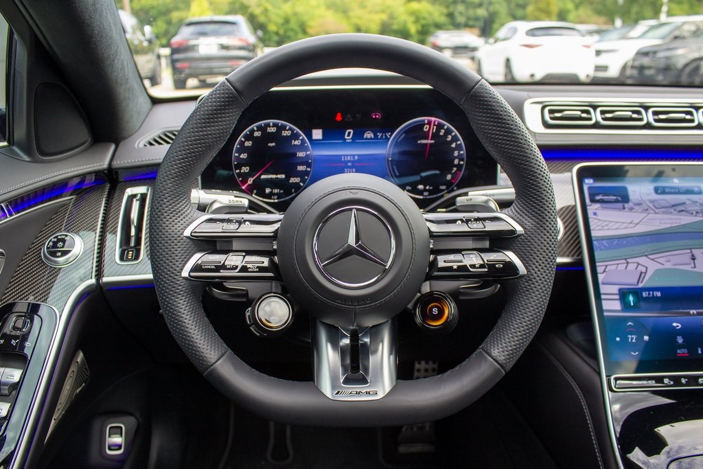 2025 Mercedes Benz S 63 e AMG 4MATIC photo 14