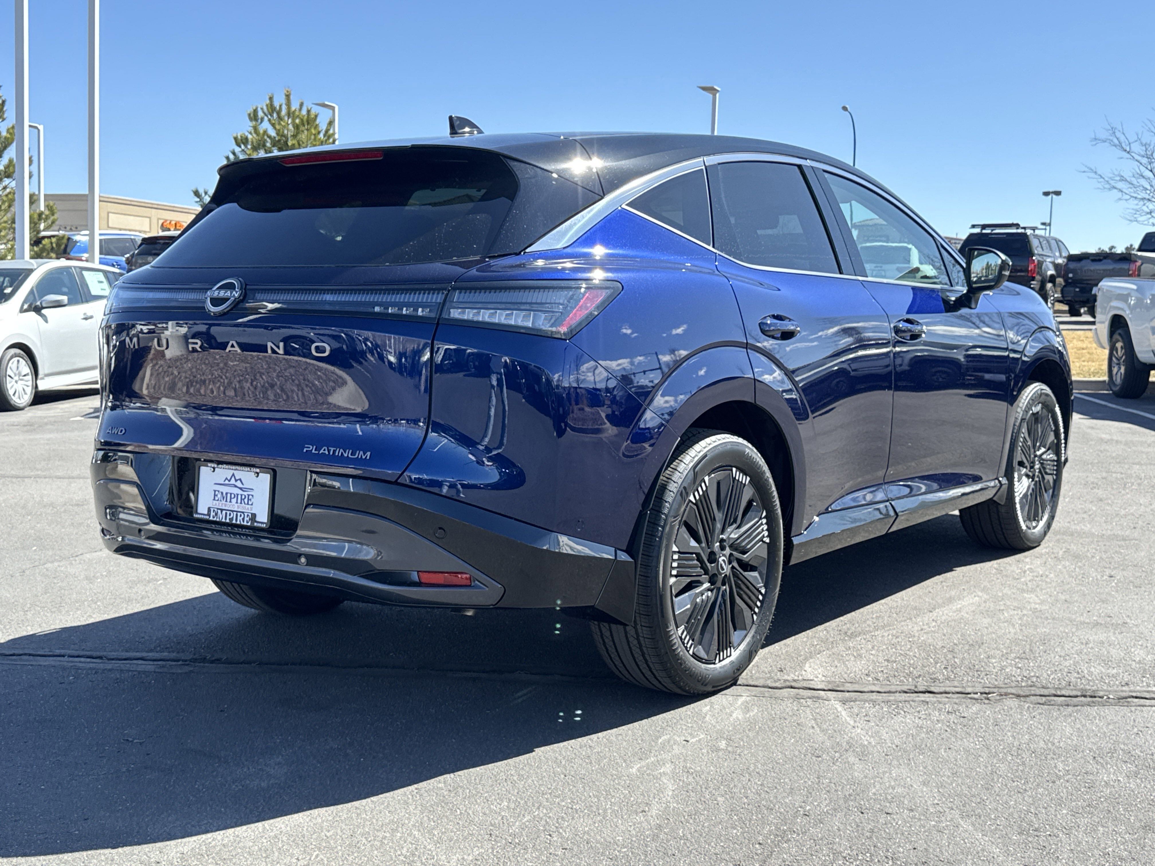 2025 Nissan Murano Platinum photo 2