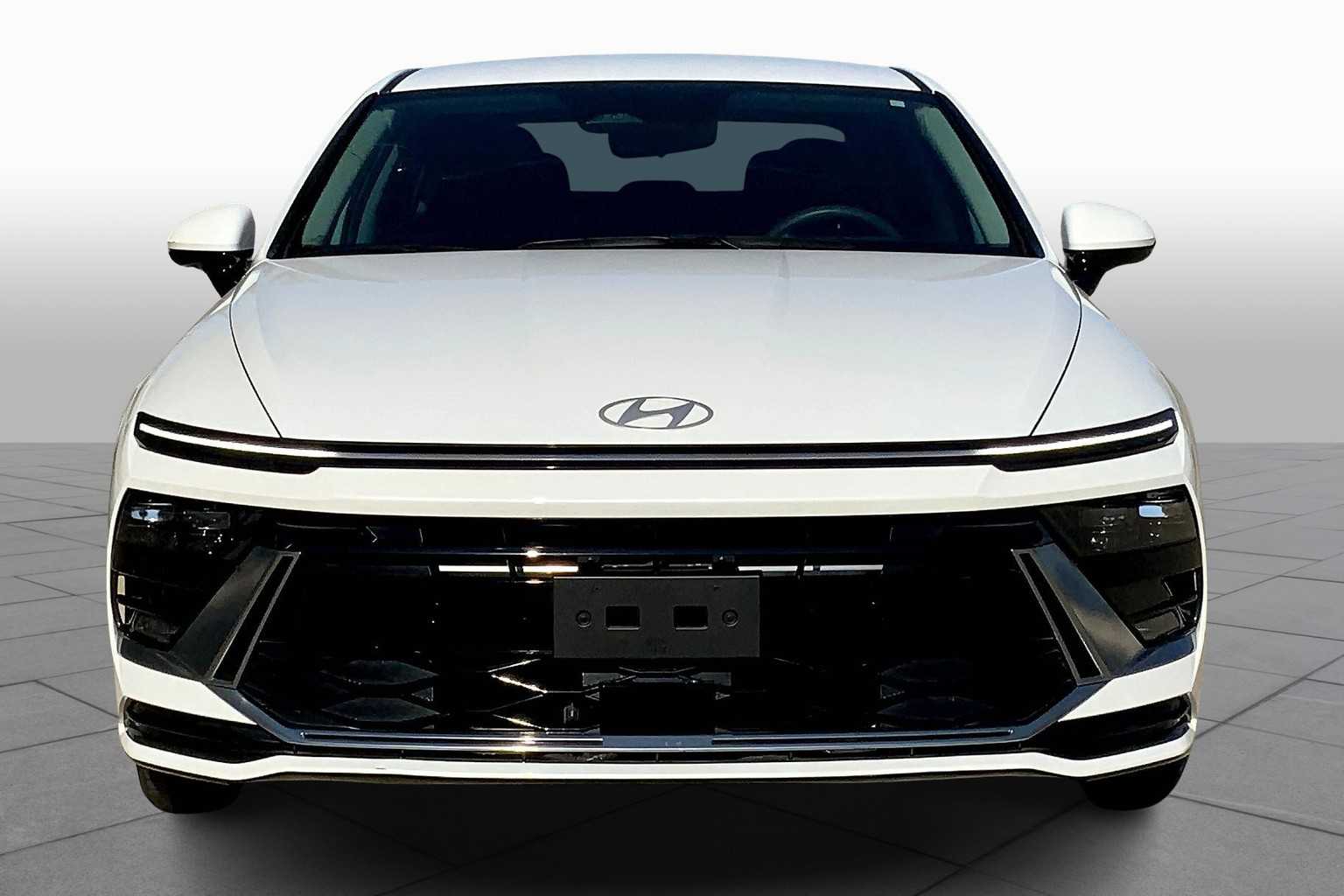 2024 Hyundai Sonata SEL photo 3