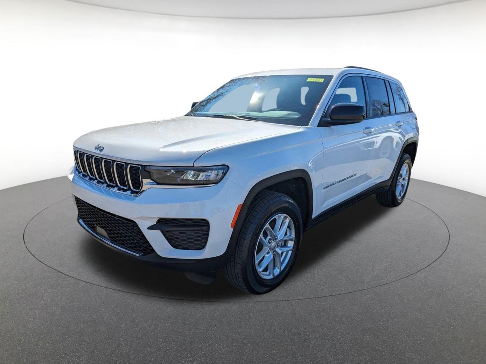 2025 Jeep Grand Cherokee Laredo X photo 6