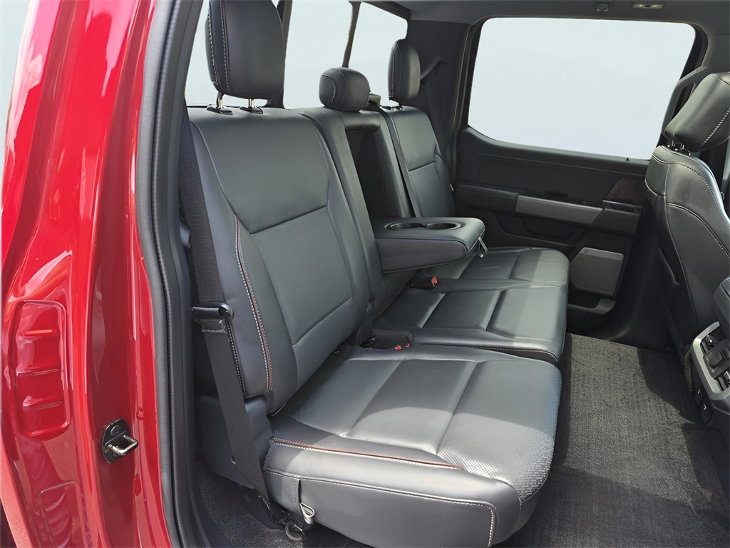 2021 Ford F-150 Lariat photo 25