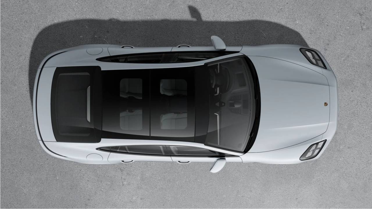 2026 Porsche Panamera 4 E-Hybrid photo 4