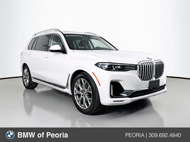 2020 BMW X7 40i's photo