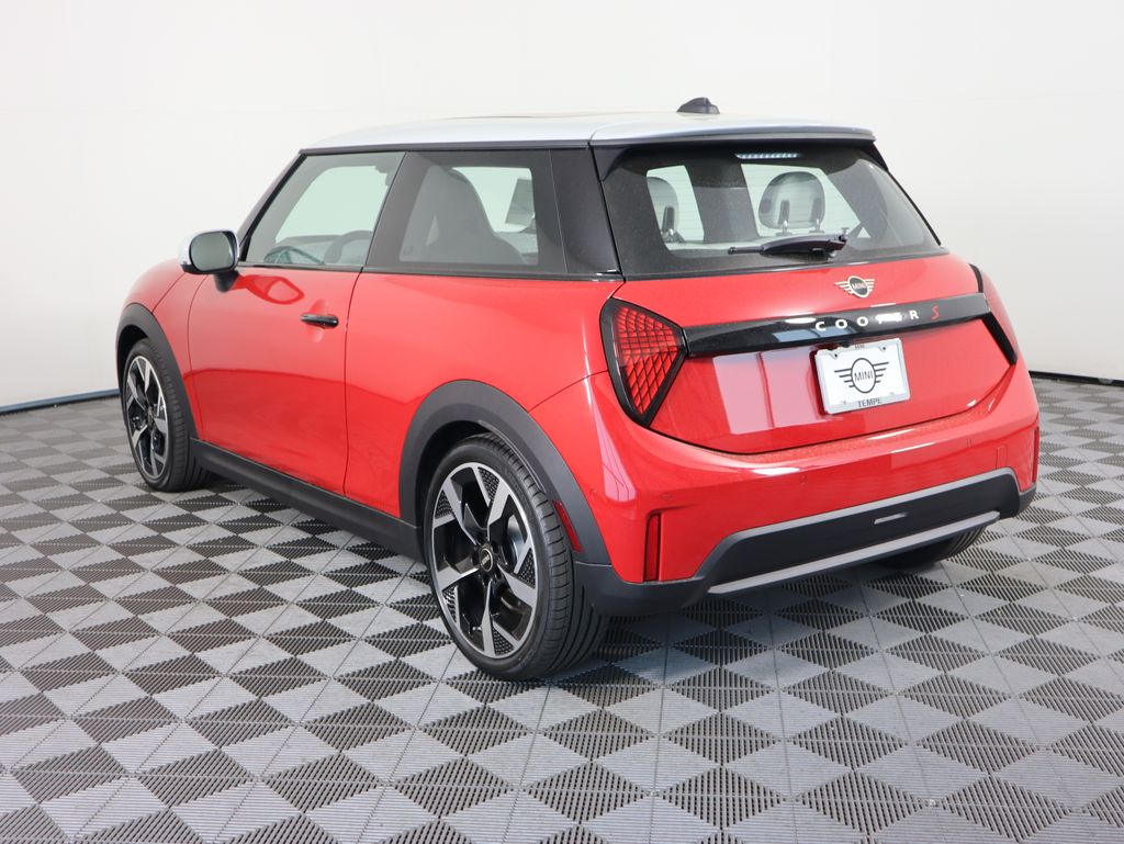 2025 Mini Cooper S Iconic photo 6