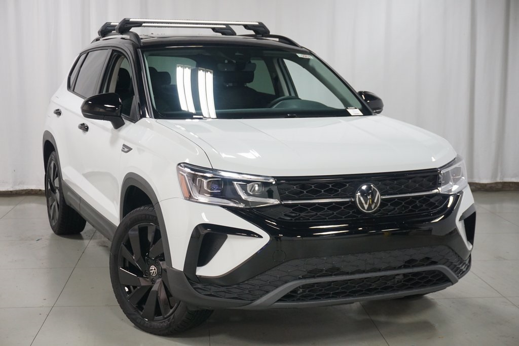 2024 Volkswagen Taos SE photo 5