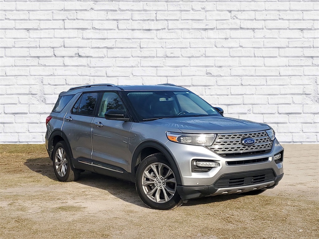 2023 Ford Explorer Limited's photo