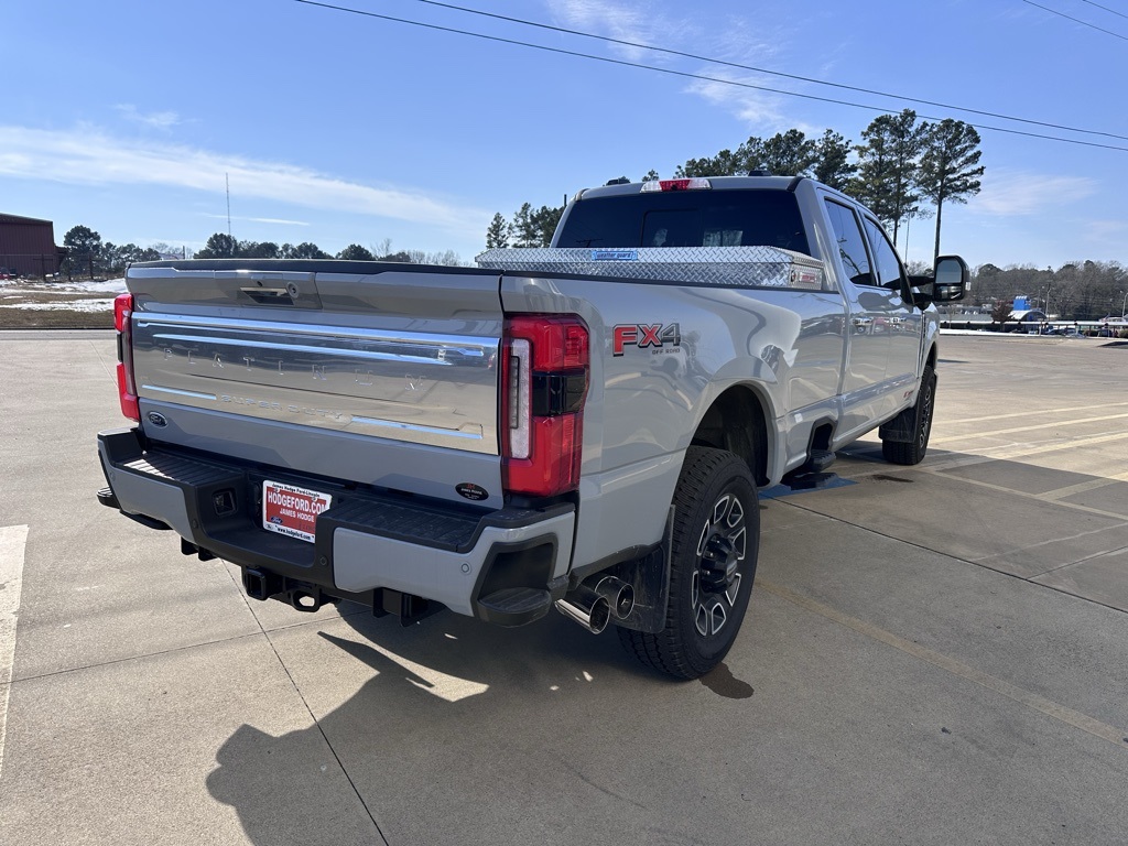 2024 Ford F-350 photo 4