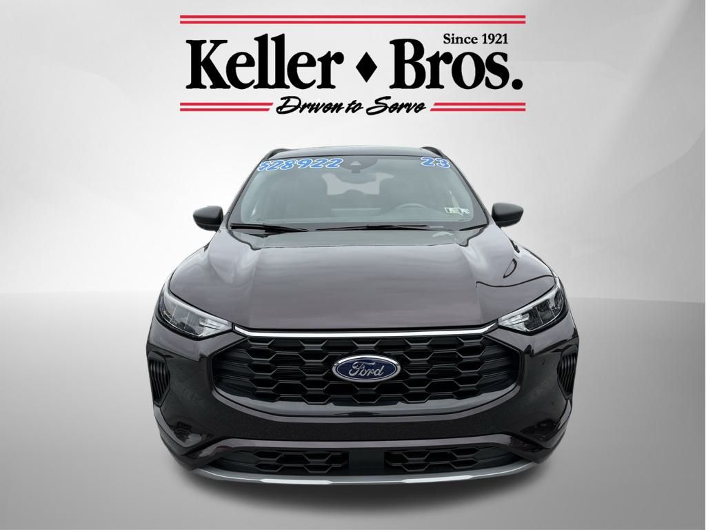 2023 Ford Escape ST-Line photo 4