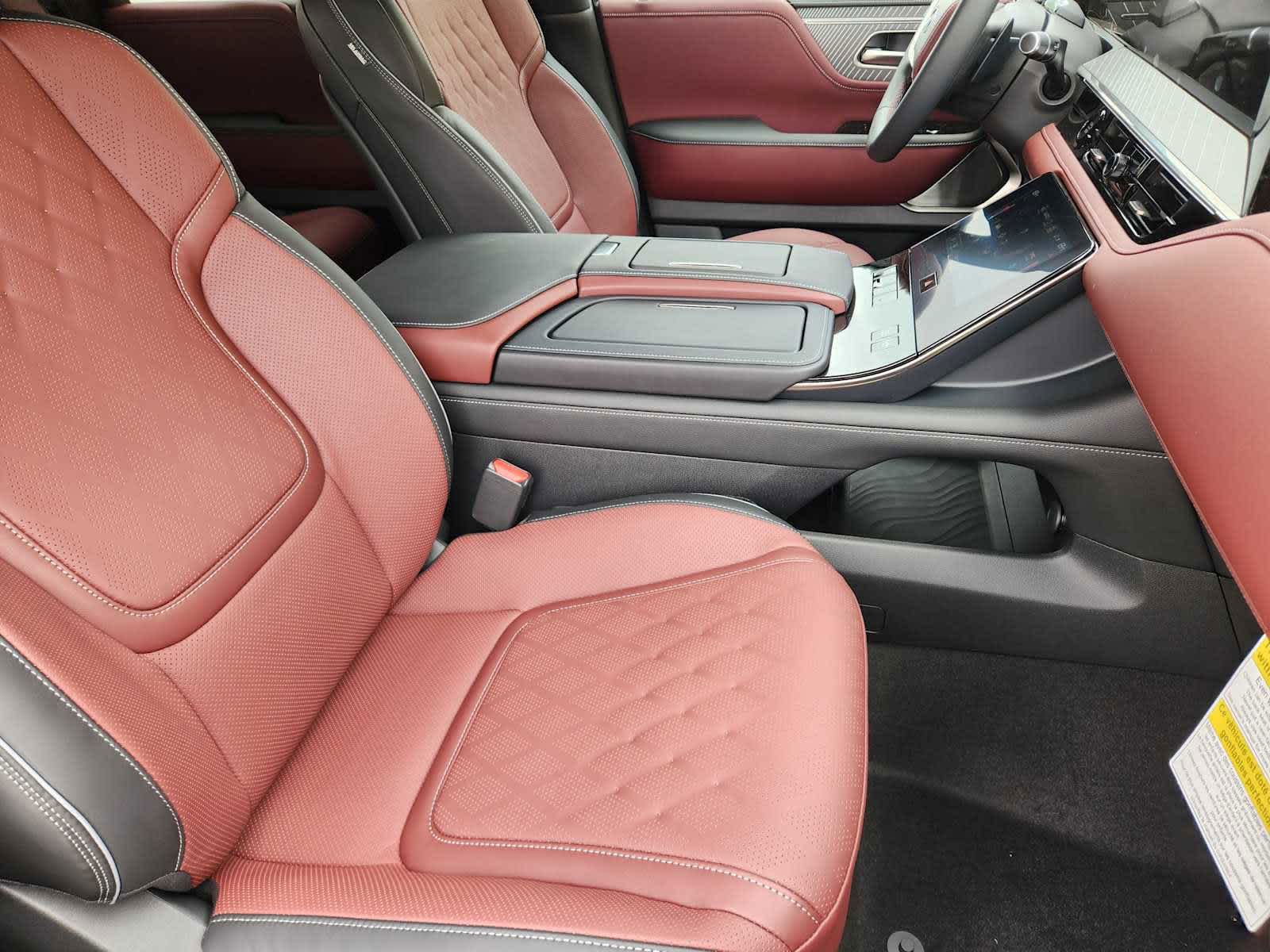 2025 Infiniti QX80 photo 9