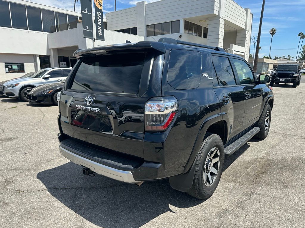 2024 Toyota 4Runner TRD Off-Road Premium photo 2