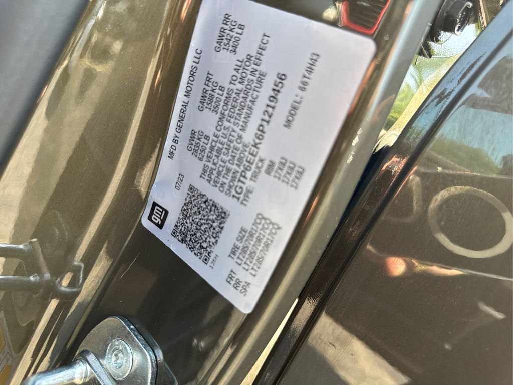 2023 Gmc Canyon AT4X photo 18