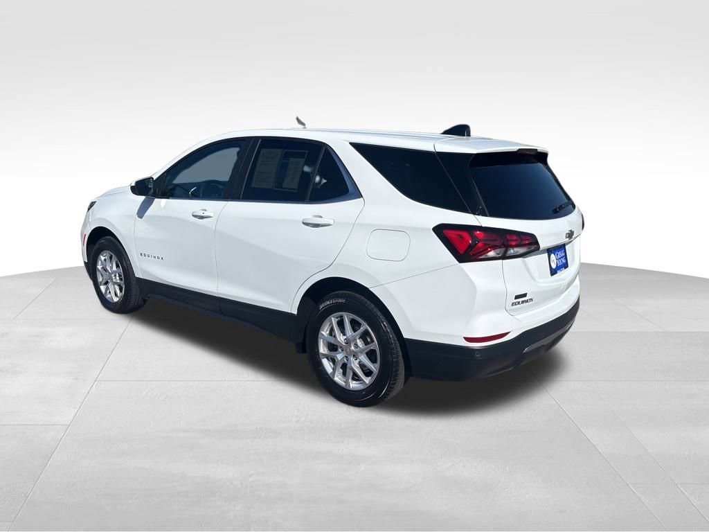 2023 Chevrolet Equinox LT photo 3