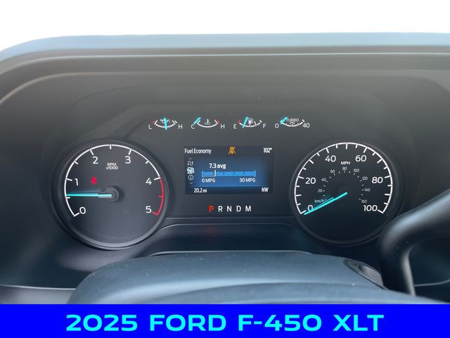 2025 Ford F-450 photo 2