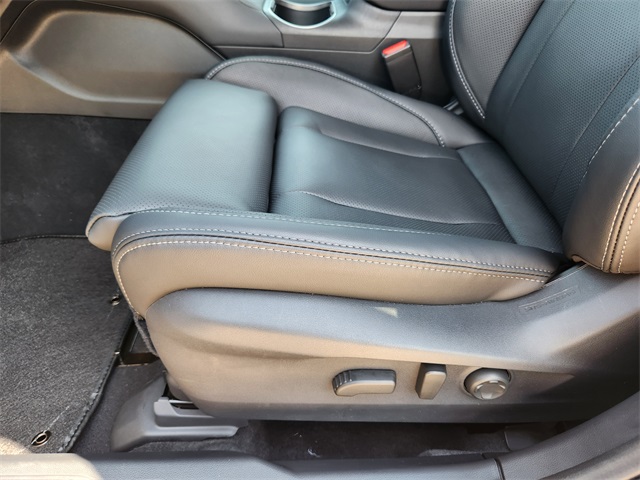 2025 Subaru Outback Touring XT photo 18