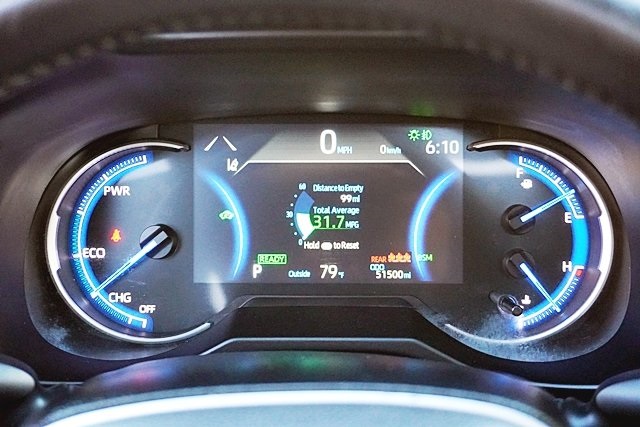 Used 2020  Toyota XSE image 30