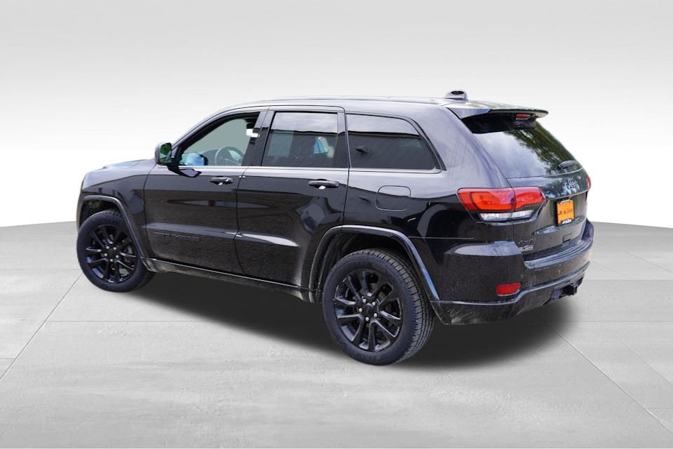 2019 Jeep Grand Cherokee Altitude photo 4