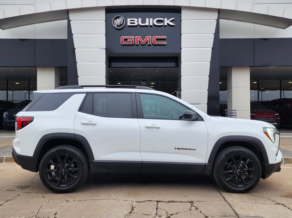 2025 Gmc Terrain photo 2