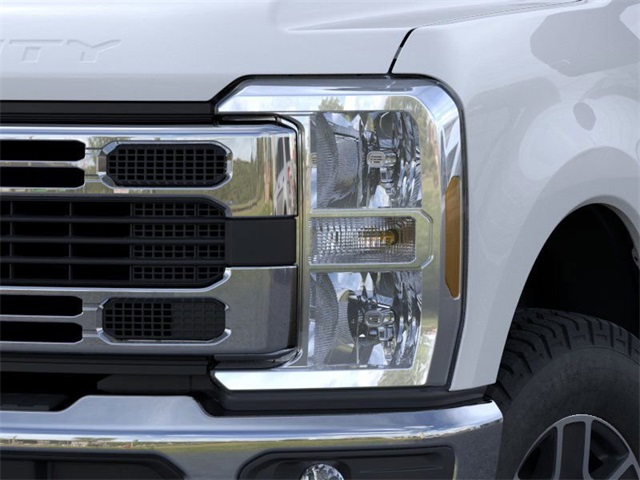 2025 Ford F-350 XLT photo 17