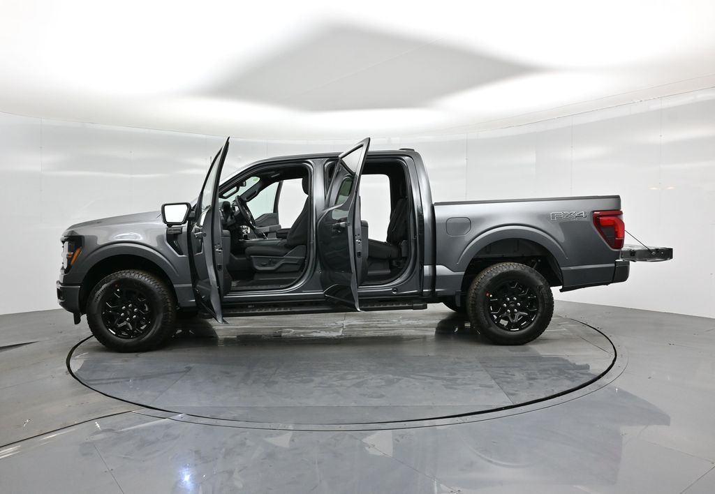 2025 Ford F-150 XLT photo 31