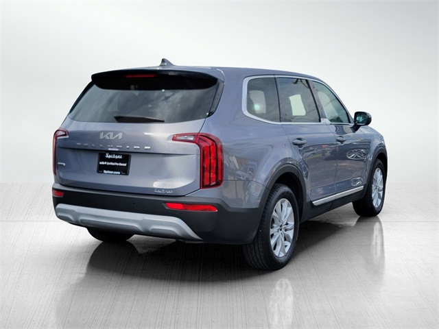 2022 Kia Telluride LX photo 5