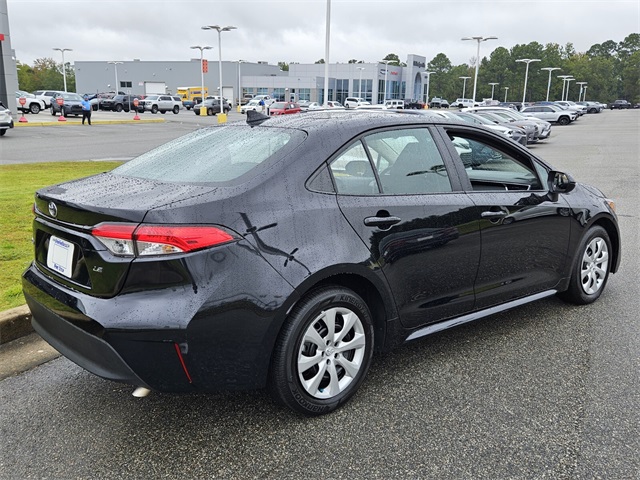 2024 Toyota Corolla LE photo 11