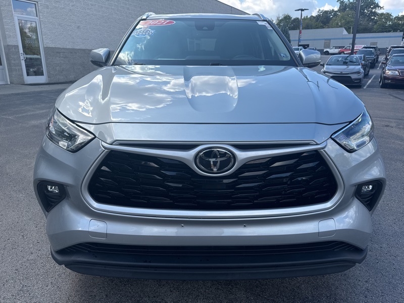 2021 Toyota Highlander XLE photo 8