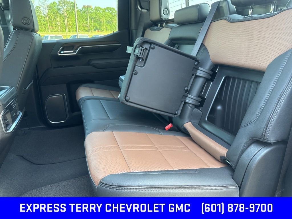 2024 Chevrolet Silverado 1500 High Country photo 28