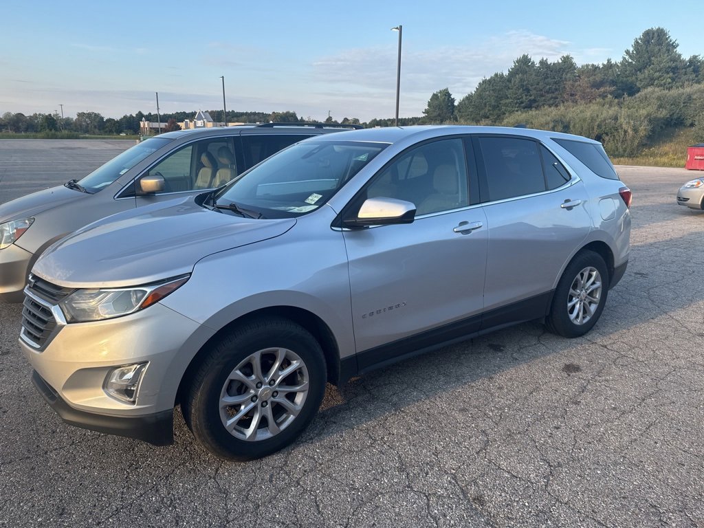 2020 Chevrolet Equinox LT photo 3