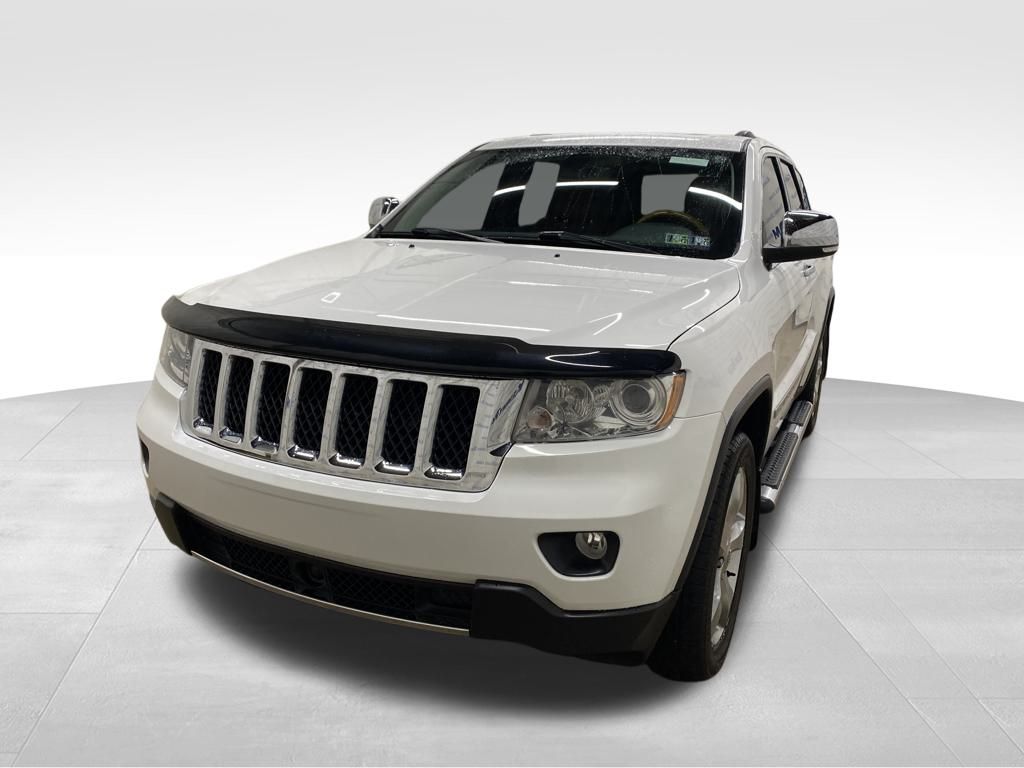 2013 Jeep Grand Cherokee Overland photo 2