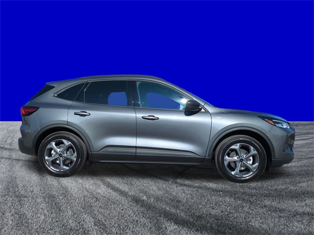 2026 Ford Escape ST-Line photo 3