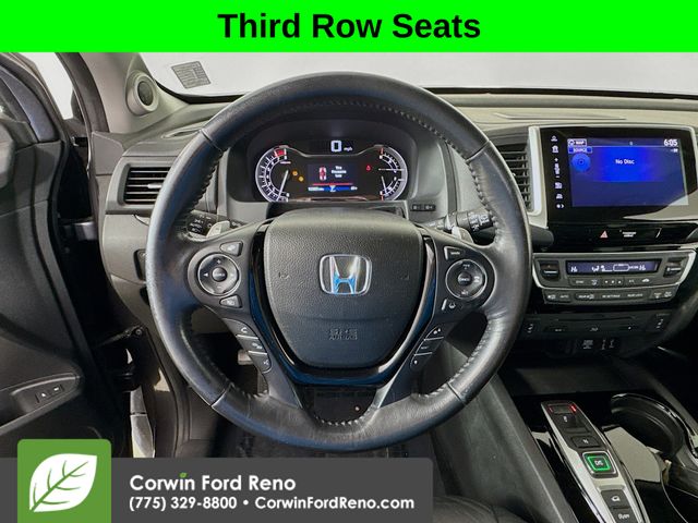 2017 Honda Pilot Touring photo 11