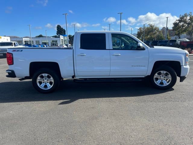2017 Chevrolet Silverado 1500 LT photo 6