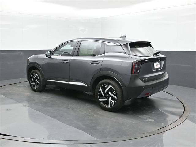 2025 Nissan Kicks SV photo 4