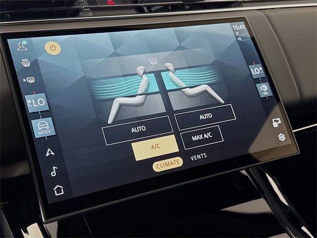 2025 Land Rover Range Rover Sport SE photo 16