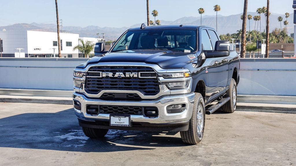 2025 Ram 2500 Tradesman photo 3