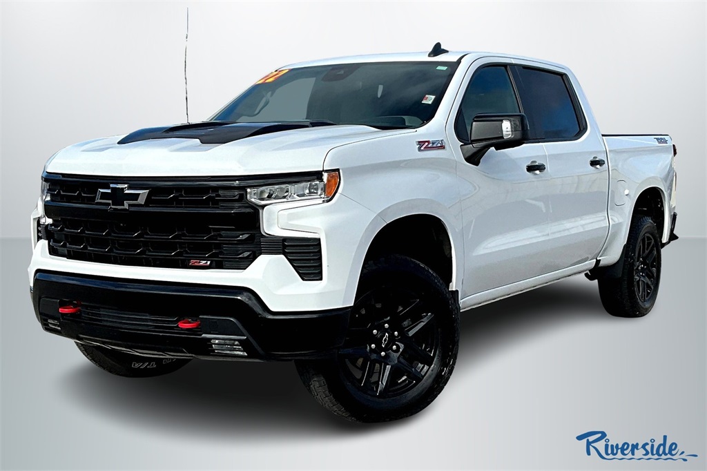 2022 Chevrolet Silverado 1500 LT Trail Boss photo 3