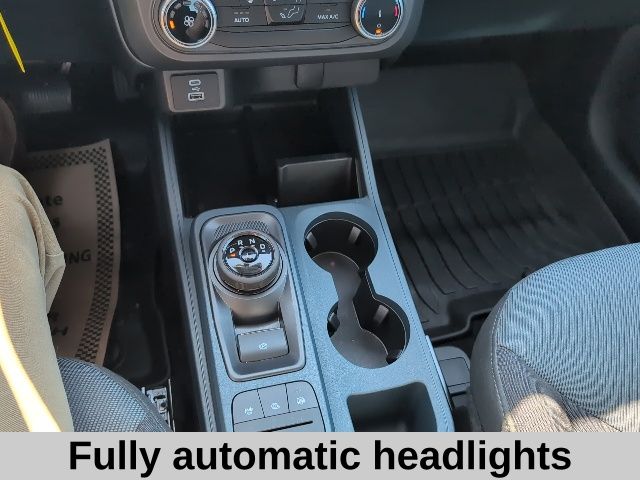 2024 Ford Maverick XL photo 4