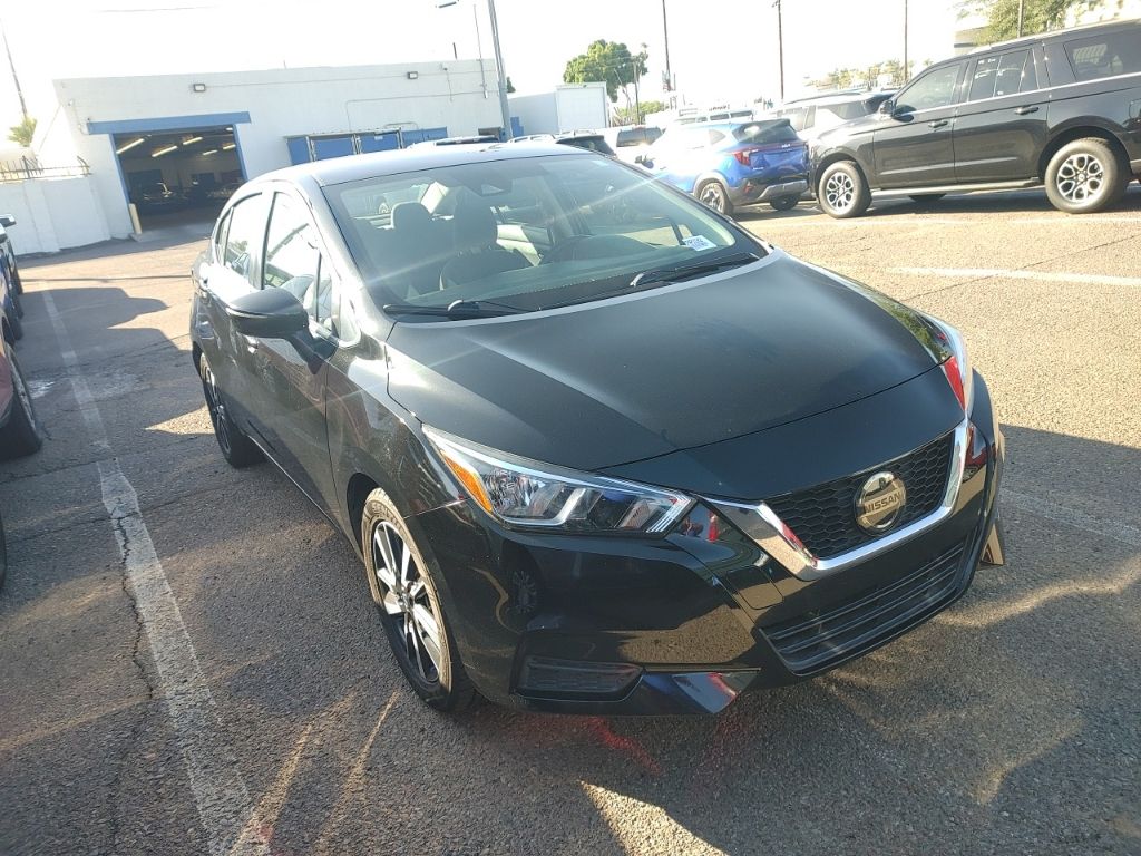 2021 Nissan Versa 1.6 SV photo 2