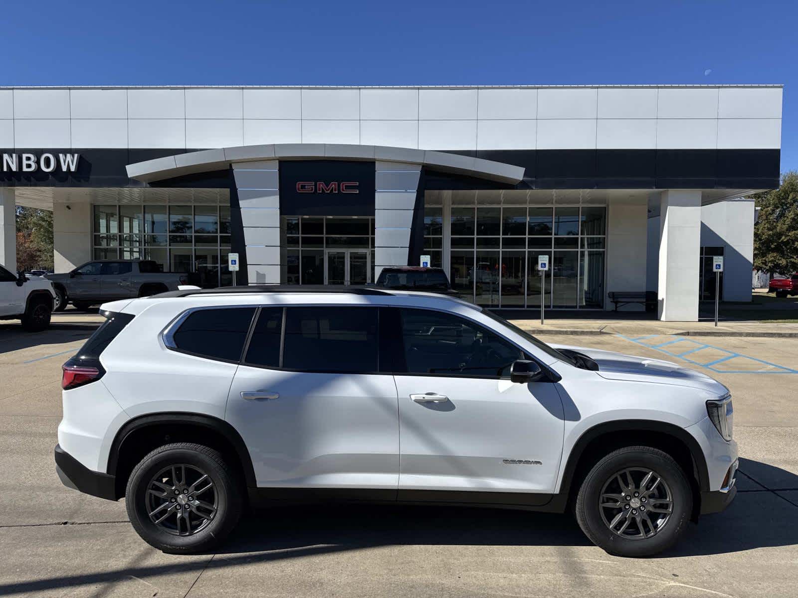 2026 GMC Acadia Elevation's photo